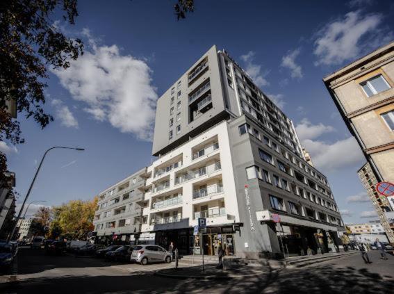 Apartament Dubaj - Centrum Promenady &garaz Podziemny